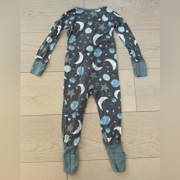 Little Sleepies “Blue To the Moon & Back” Zippy: 18-24mos - Picture 3 of 4